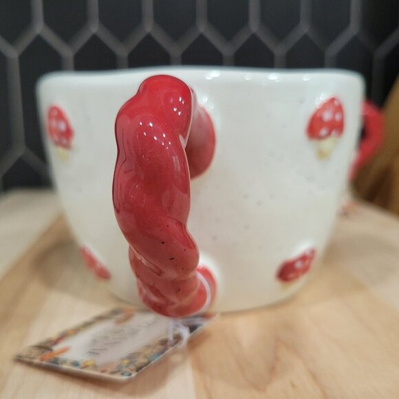 NWT Set Of 2 Mushroom Coffee Mugs Red & White Pottery Coffee Cups Toadstool - Picture 4 of 13